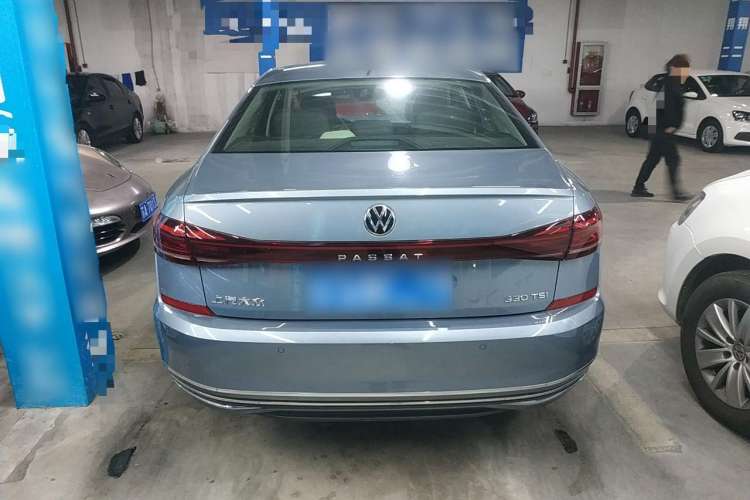 Used Volkswagen Passat 2023 330TSI Starry Luxury Edition
