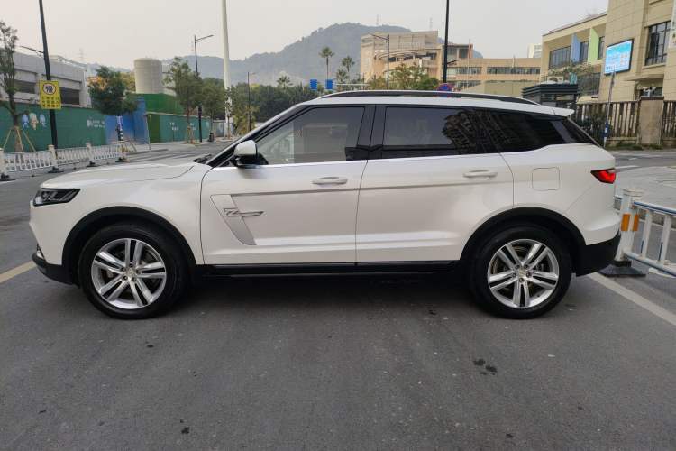 Used Zotye T700 2017 1.8T Manual Luxury Model
