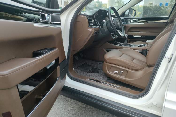 Used Zotye T700 2017 1.8T Manual Luxury Model
