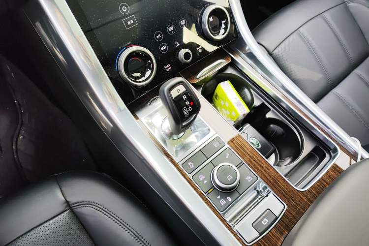 Used Land Rover Range SportNew Energy 2019 P400e HSE Gear Lever