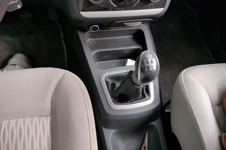 Used HYOSOW H2 2016 H2E 1.5L Elite Model BJ415B Gear Lever