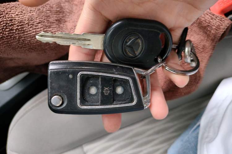 Used HYOSOW H2 2016 H2E 1.5L Elite Model BJ415B Vehicle Key