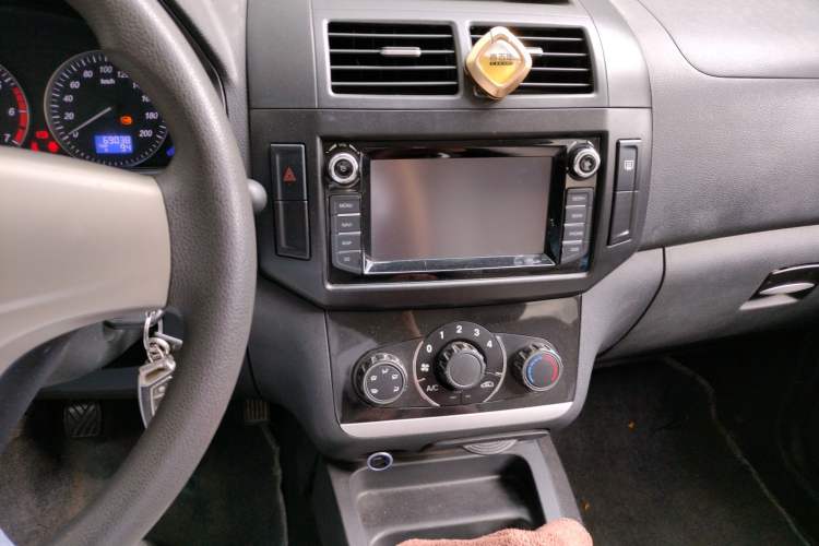 Used HYOSOW H2 2016 H2E 1.5L Elite Model BJ415B Audio And AC Panel