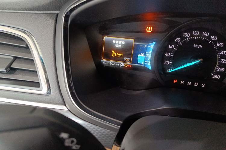 Used Ford Taurus 2018 EcoBoost 180 Luxury Model