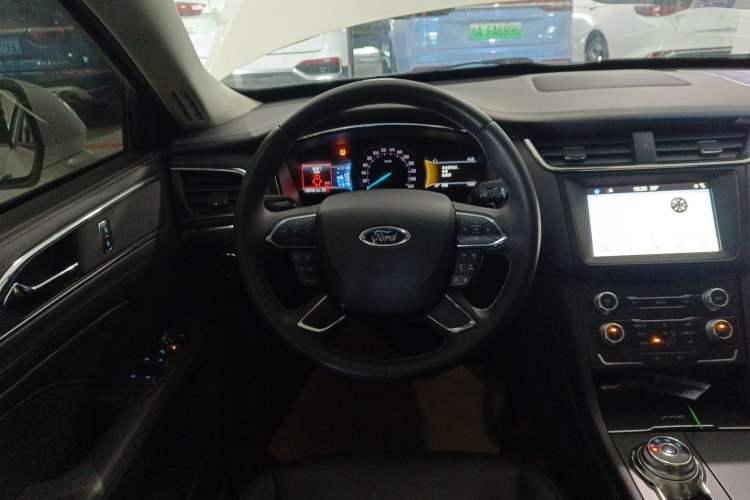 Used Ford Taurus 2018 EcoBoost 180 Luxury Model