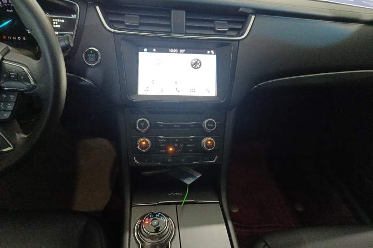 Used Ford Taurus 2018 EcoBoost 180 Luxury Model