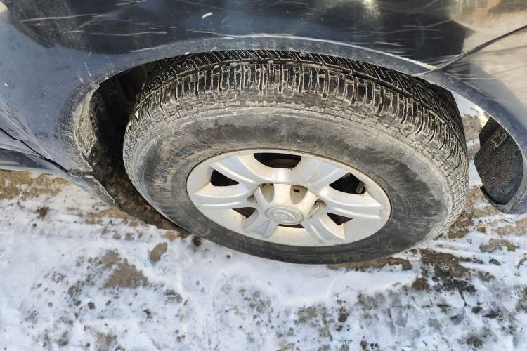 Used Haval H5 Classic 2010 European-style 2.0L Two-Wheel-Drive Luxury Model
