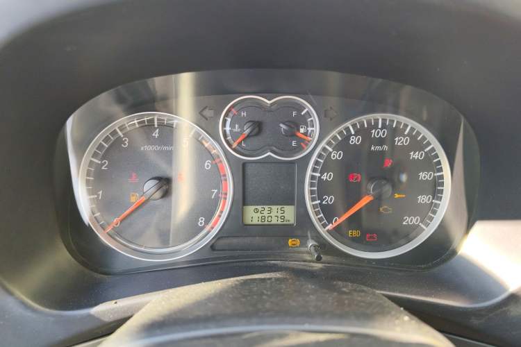 Used Haval H5 Classic 2010 European-style 2.0L Two-Wheel-Drive Luxury Model
