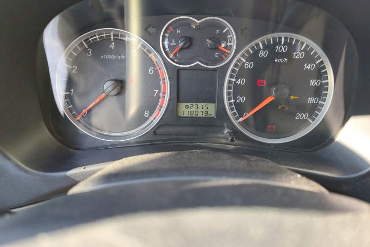 Used Haval H5 Classic 2010 European-style 2.0L Two-Wheel-Drive Luxury Model
