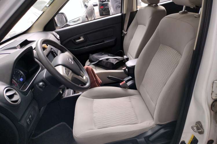 Used HYOSOW H2 2016 H2E 1.5L Elite Model BJ415B Left Front Seat