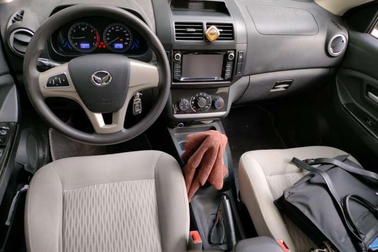 Used HYOSOW H2 2016 H2E 1.5L Elite Model BJ415B Center Console