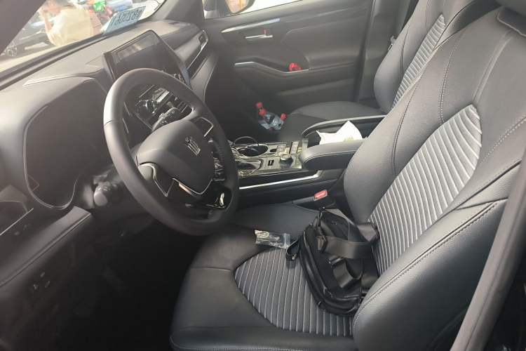 Used Toyota Crown Kluger 2022 2.0T Four-Wheel Drive Enjoyment Edition
