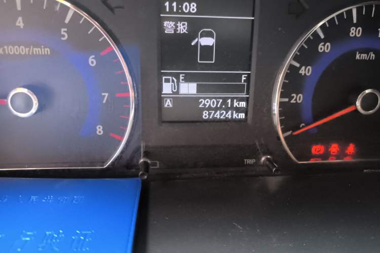 Used Dongfeng Shuaike 2014 1.6L Manual Comfort 7-Seater China IV Standard
