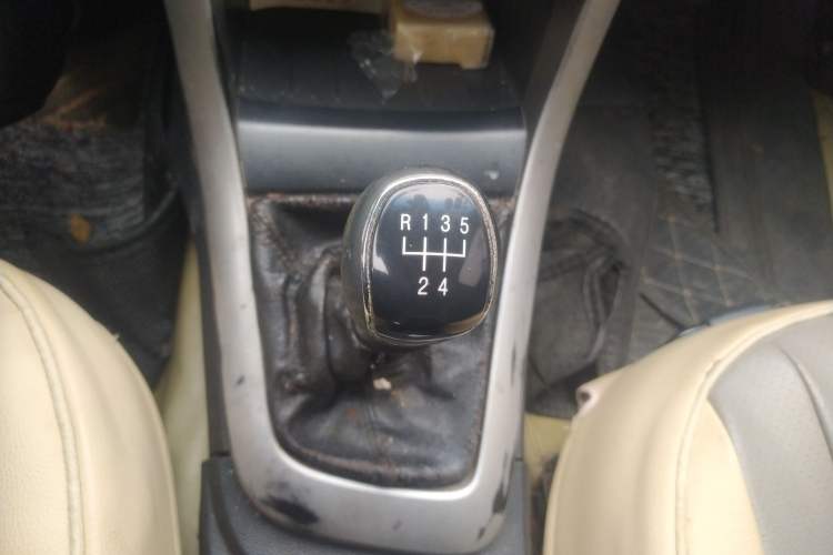 Used Baojun 630 2013 1.5L manual Comfort trim
