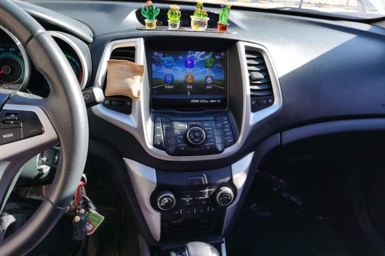 Used Changan Eado New Energy 2016 All-Electric Luxury Model