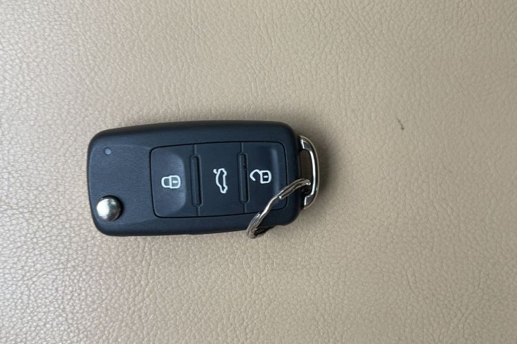 Used Volkswagen Touran 2011 1.4T DSG ZhiZhen Edition 5 Seats
