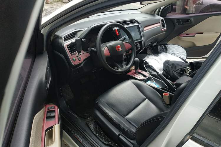 Used Honda Greiz 2016 1.5L CVT Classic Edition
