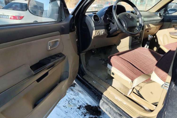 Used Haval H5 Classic 2010 European-style 2.0L Two-Wheel-Drive Luxury Model
