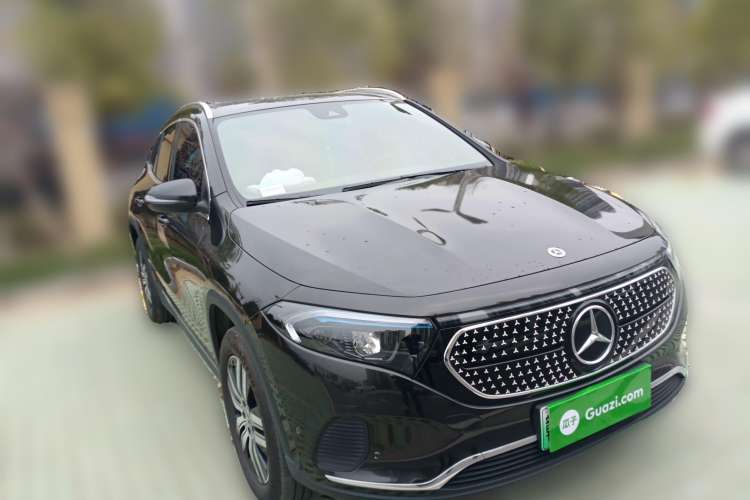 Used Mercedes-Benz EQA 2023 EQA 260 Front Right 45 Deg