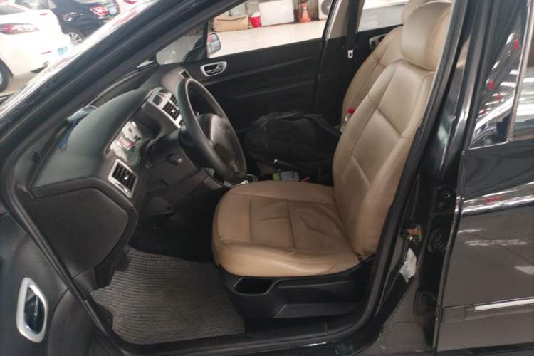 Used Peugeot 307 2012 Hatchback 1.6L Automatic Comfort Edition