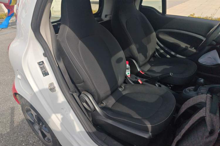 Used smart fortwo 2018 1.0L 52kW Hardtop Passion Edition China V Standard
