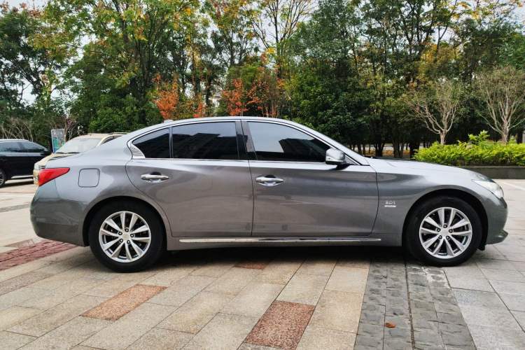 Used Infiniti Q50L 2016 2.0T Comfort Edition
