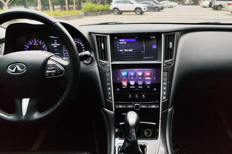 Used Infiniti Q50L 2016 2.0T Comfort Edition