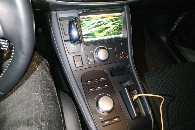 Used Lexus CT 2012 CT200h Premier Edition
