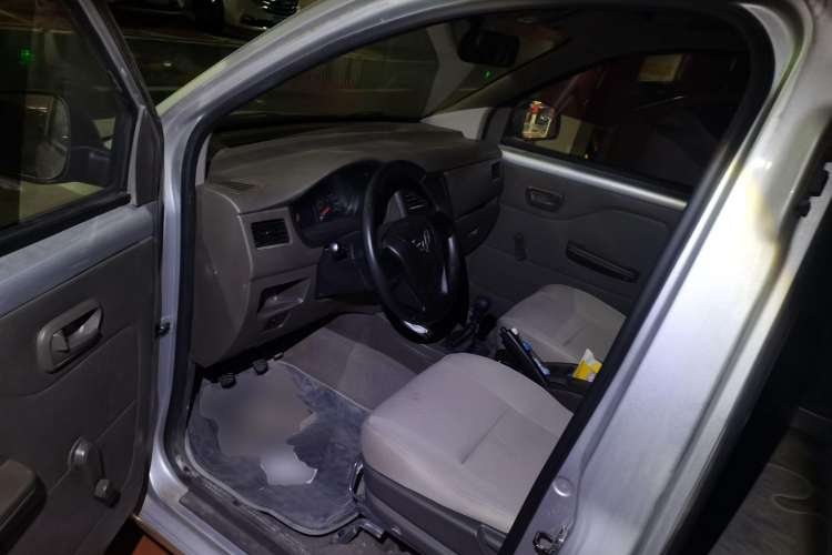 Used Wuling Rongguang V 2019 1.5L Practical Model China VI LAR
