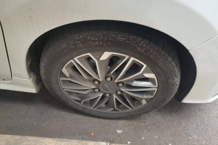 Used SAIC MAXUS G20 2020 2.0T Gasoline Automatic ZhiZun Edition
