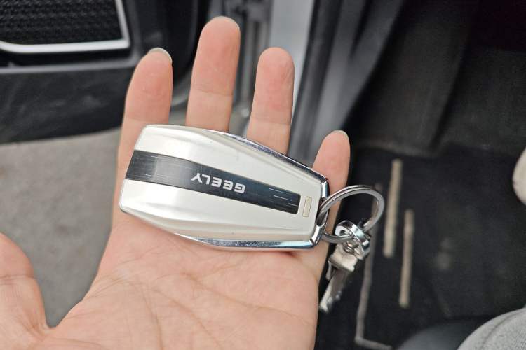 Used Geometry A 2019 High-Value Standard Range Cube Edition
