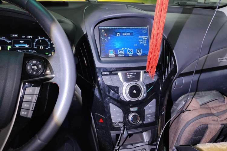 Used BYD Qin New Energy 2015 1.5T Dual-Crown Flagship Plus Edition