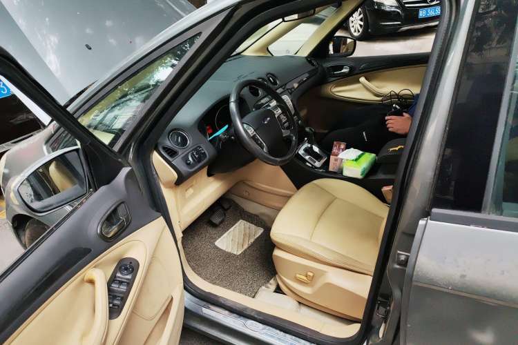 Used Ford S-MAX 2008 2.3L 7-Seater Fashion Edition