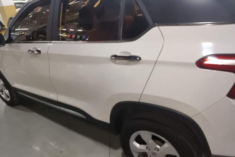 Used Baojun 510 2017 1.5L Manual Fashion Model
