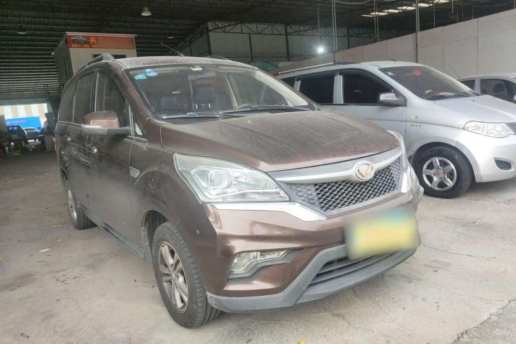 Used HYOSOW H3 2015 1.5L manual Comfort trim level
