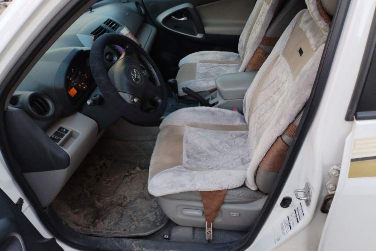 Used Toyota RAV4 2009 2.4L Automatic Luxury Edition