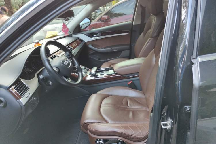 Used Audi A8 2013 A8L 30 FSI Comfort Model
