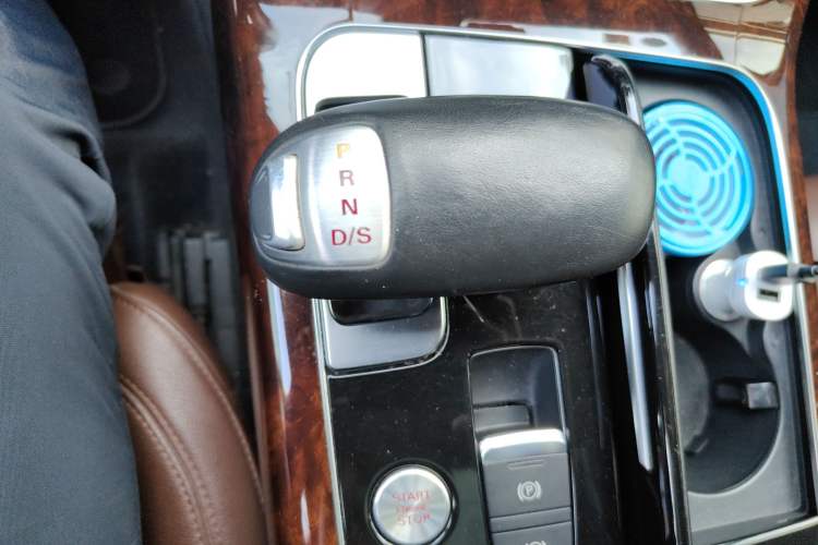 Used Audi A8 2013 A8L 30 FSI Comfort Model
