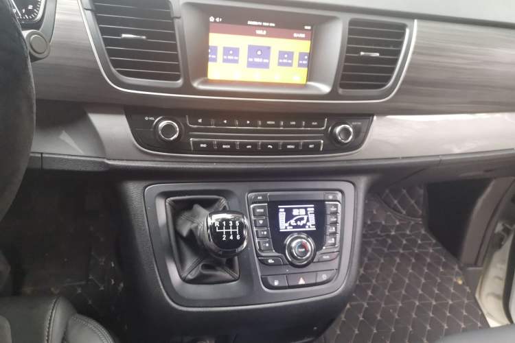 Used SAIC MAXUS G10 2022 2.0T Manual Value Edition Gasoline 7-Seater