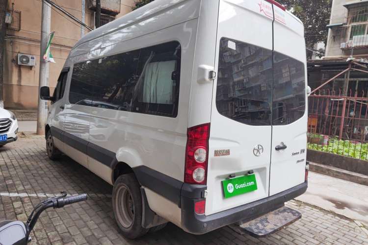 Used JAC Sunray 2018 2.7T 5-Series National Emission Standard V Star Express High-Roof
