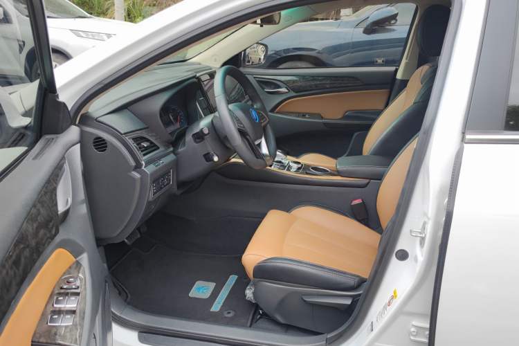 Used BYD Qin New Energy 2017 1.5T Luxury Model Left Front Seat