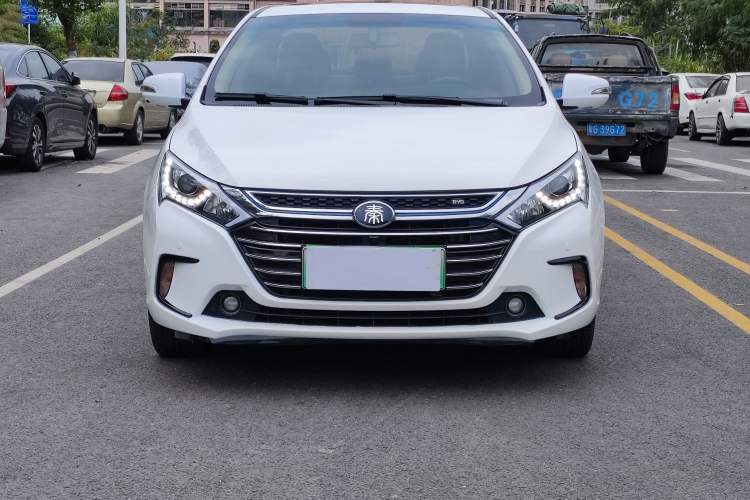 Used BYD Qin New Energy 2017 1.5T Luxury Model Front