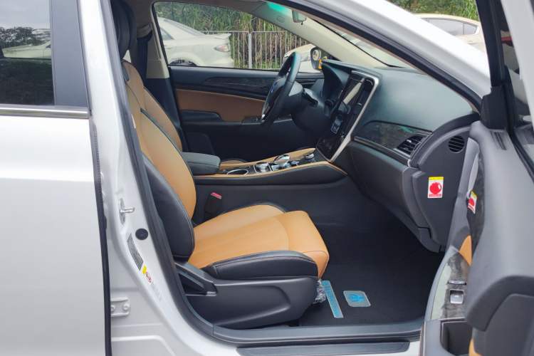 Used BYD Qin New Energy 2017 1.5T Luxury Model Right Front Seat