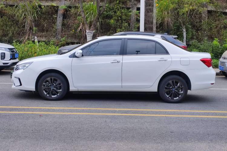 Used BYD Qin New Energy 2017 1.5T Luxury Model Left Side