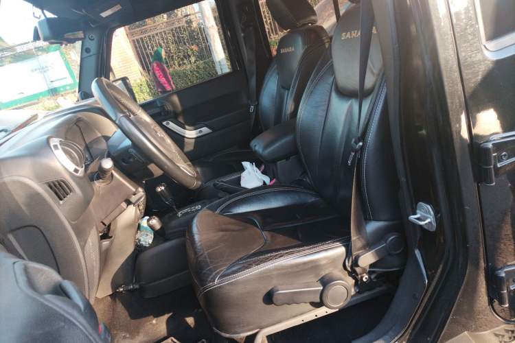 Used Jeep Wrangler 2013 3.6L Sahara Four-Door Edition
