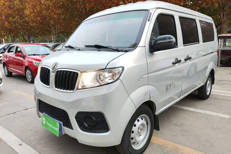 Used Jinbei Hiace X30 2020 1.5L Super-Comfortable Version China VI Standard SWC15M