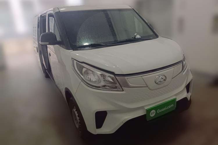 Used SAIC MAXUS EV30 2023 Pure-Electric Smart Logistics Expert with Long Wheelbase Guoxuan
