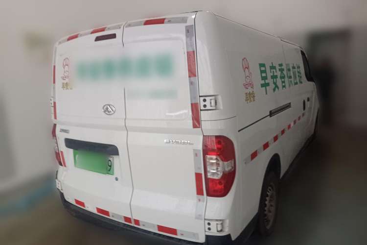 Used SAIC MAXUS EV30 2023 Pure-Electric Smart Logistics Expert with Long Wheelbase Guoxuan
