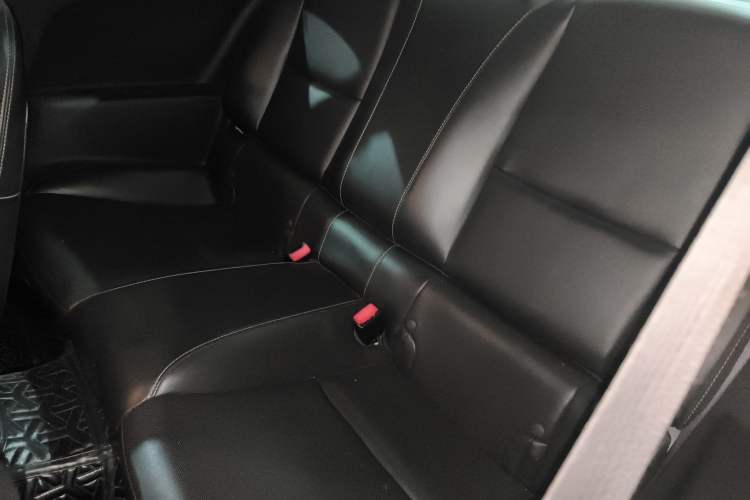 Used Chevrolet Camaro 2011 3.6L Legendary Performance Edition
