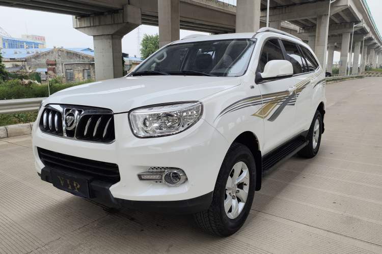 Used Foton Savana 2015 2.0T Manual Two-Wheel Drive Gasoline Luxury 7-Seater